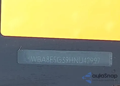 2017 BMW 320I xDrive z USA, uszkodzony, nr VIN WBA8E5G39HNU42997